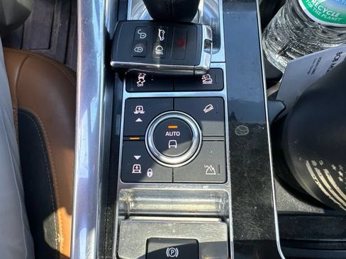Used 2020 Land Rover Range Rover Sport HSE Dynamic AWD/4WD image 13