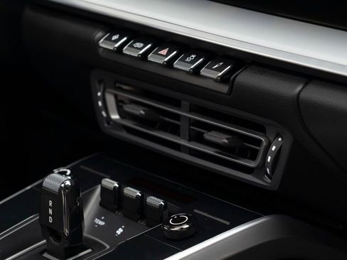 Used 2024 Porsche 911 Targa 4S w/ Premium Package image 41