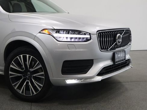 Used 2022 Volvo XC90 T6 Momentum w/ Advanced Package AWD/4WD image 3