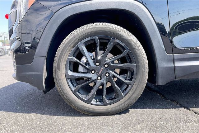 Used 2024 GMC Terrain SLE w/ Elevation Edition FWD image 8