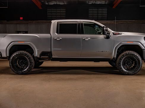 Used 2026 GMC Sierra 2500 AT4 w/ AT4 Premium Plus Package AWD/4WD image 11