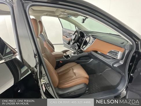 Used 2020 Subaru Outback Touring w/ Popular Package #2 AWD/4WD image 14