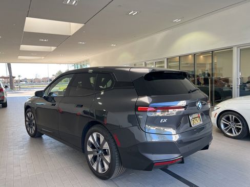 Certified 2023 BMW iX xDrive50 w/ Premium Package image 7