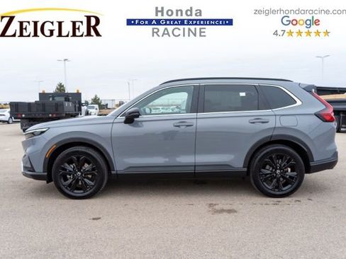 Used 2025 Honda CR-V Sport Touring image 4