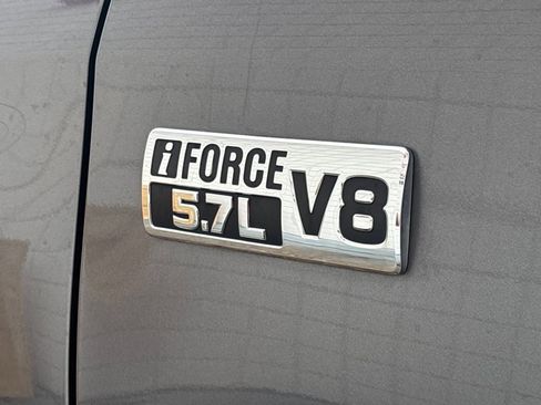 Used 2018 Toyota Tundra Limited image 32