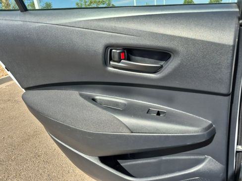 Used 2025 Toyota Corolla LE FWD image 19