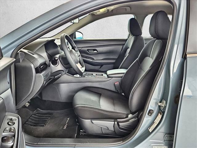 Used 2025 Nissan Sentra SV FWD image 15