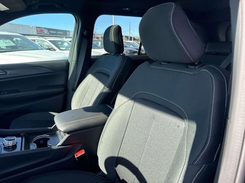 New 2025 Jeep Grand Cherokee Laredo X image 20