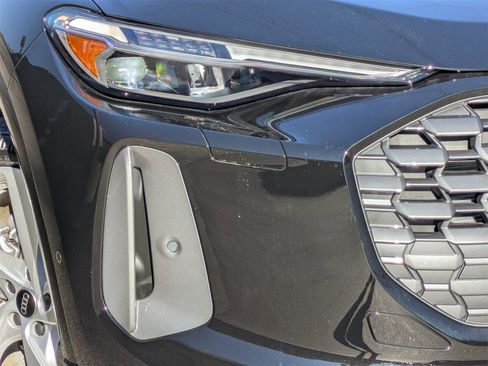 New 2025 Audi Q5 Premium Plus image 16