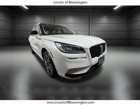Certified 2022 Lincoln Corsair AWD w/ Premium Package image 11