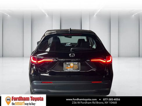 Used 2024 Honda HR-V LX image 6