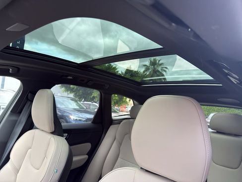 New 2026 Volvo XC60 B5 Plus w/ Climate Package PRO AWD/4WD image 13