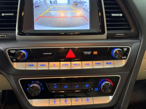 Used 2019 Hyundai Sonata SE FWD image 19