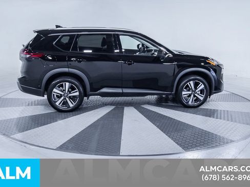 Used 2026 Nissan Rogue SL FWD image 11