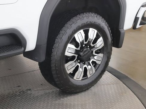 Used 2025 GMC Sierra 2500 Denali w/ Denali Reserve Package image 14