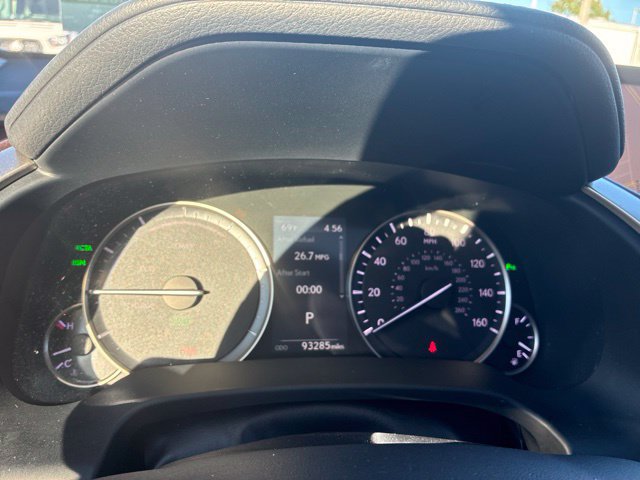 Used 2019 Lexus RX 450h AWD w/ Navigation Package image 29