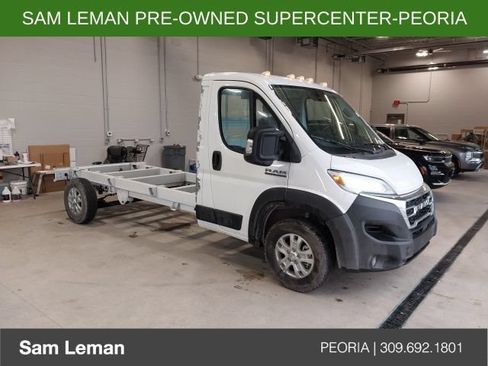 Used 2025 RAM ProMaster 3500 w/ Quick Order Package 22G SLT FWD image 2