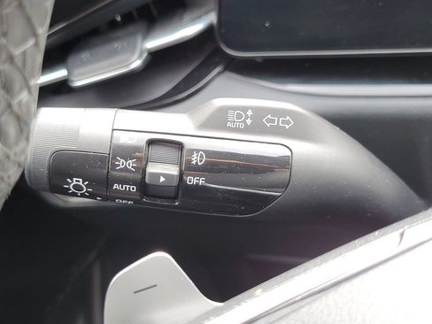 Used 2023 Kia Niro EX Touring FWD image 17