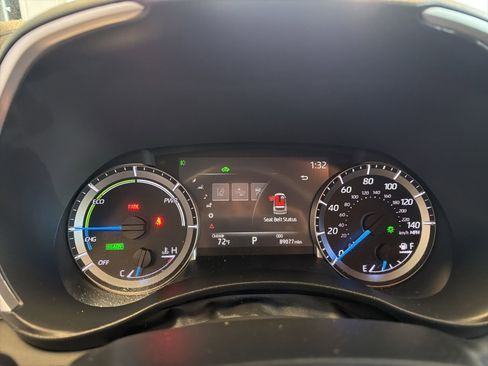 Used 2023 Toyota Highlander XLE AWD/4WD image 22