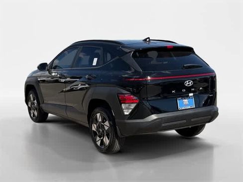 Certified 2025 Hyundai Kona SEL image 3