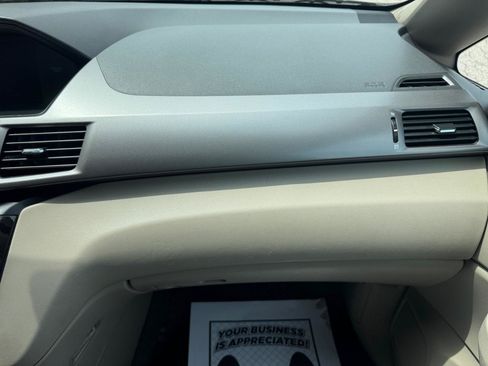 Used 2015 Honda Odyssey Touring image 21