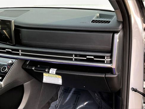 Used 2025 Hyundai Santa Fe Limited image 17