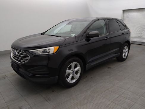 Used 2020 Ford Edge SE FWD image 2