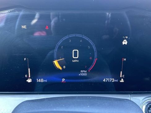 Used 2024 Chevrolet Trax LT image 11