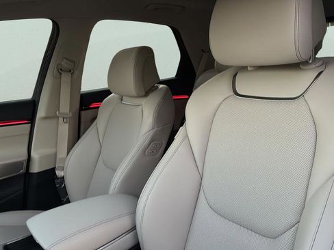 New 2026 Genesis GV70 2.5T Select image 14