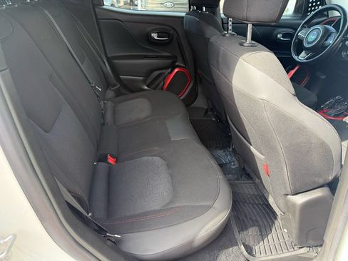 Used 2016 Jeep Renegade Trailhawk AWD/4WD image 23