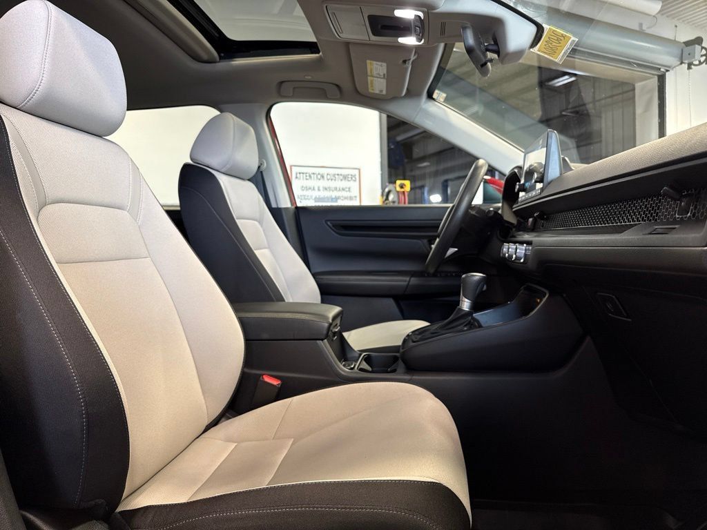 Used 2024 Honda CR-V EX image 29