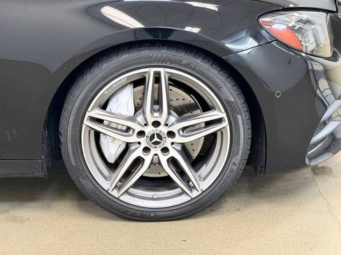 Used 2019 Mercedes-Benz E 300 image 4