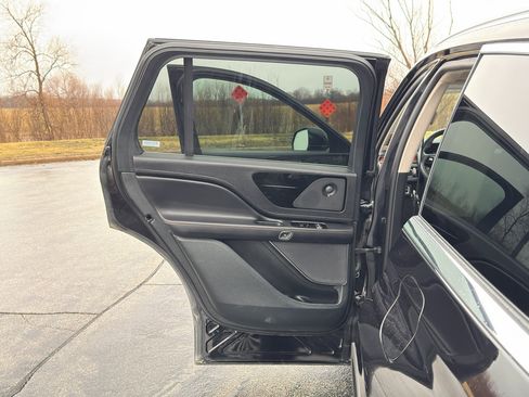 Used 2024 Lincoln Aviator Reserve image 34