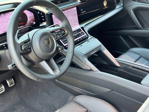New 2026 Porsche Cayenne Turbo AWD/4WD image 4