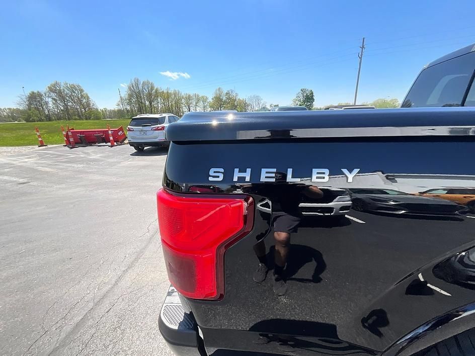 Used 2019 Ford F150 Lariat w/ Equipment Group 502A Luxury AWD/4WD image 10