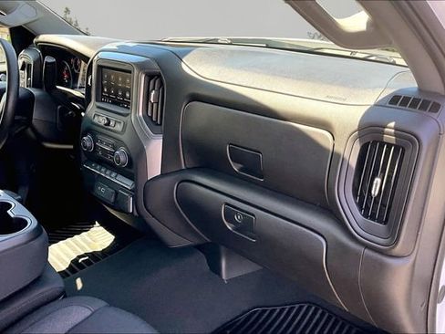 Used 2025 Chevrolet Silverado 1500 Custom w/ Turbomax Blackout Package AWD/4WD image 15