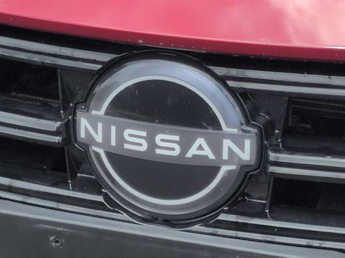 Used 2025 Nissan Versa SV FWD image 12