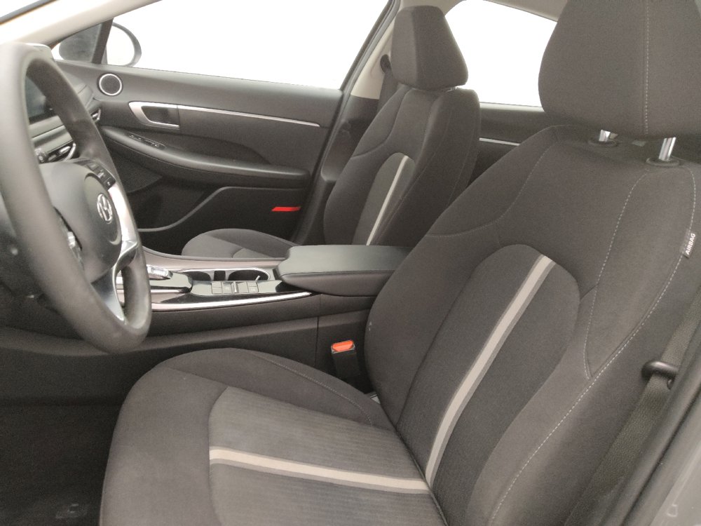 Used 2023 Hyundai Sonata SE w/ Preferred Accessory Package FWD image 17