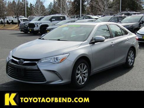 Used 2017 Toyota Camry XLE w/ Moonroof Package image 1