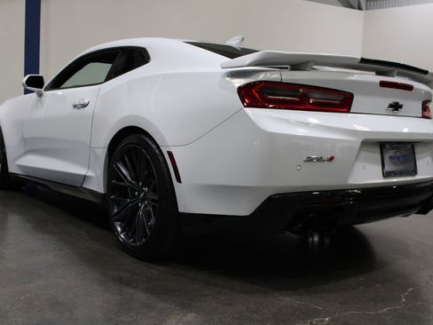 Used 2017 Chevrolet Camaro ZL1 RWD image 11