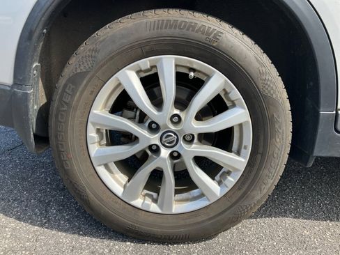 Used 2020 Nissan Rogue S w/ Special Edition Package image 26