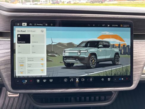 Used 2022 Rivian R1T Launch Edition image 45