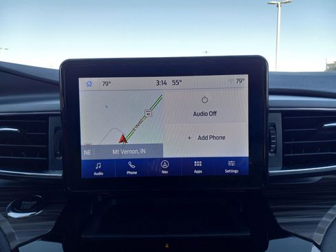 Used 2023 Ford Explorer Limited AWD/4WD image 21
