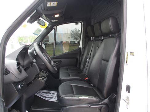 Used 2021 Mercedes-Benz Sprinter 144 Cargo w/ Driver Convenience Package image 10