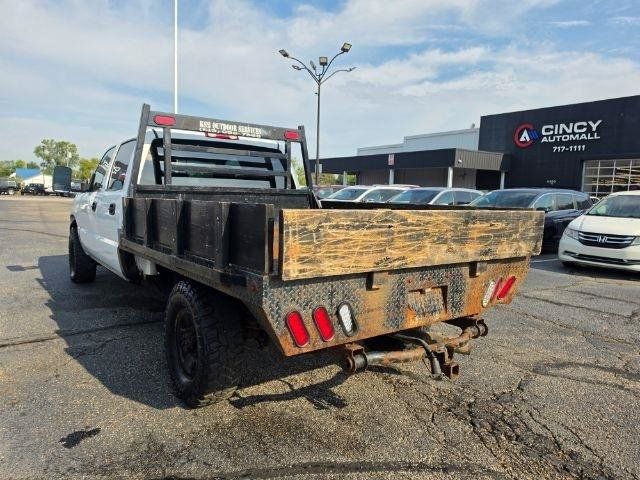 Used 2004 Chevrolet Silverado 2500 LS w/ Heavy-Duty Power Package AWD/4WD image 7