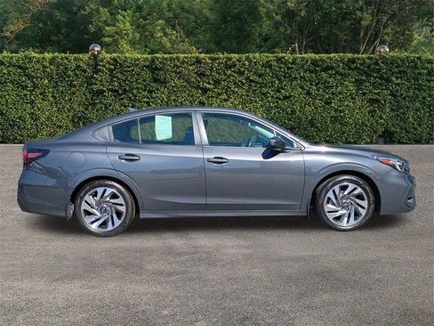 Used 2024 Subaru Legacy Limited image 3