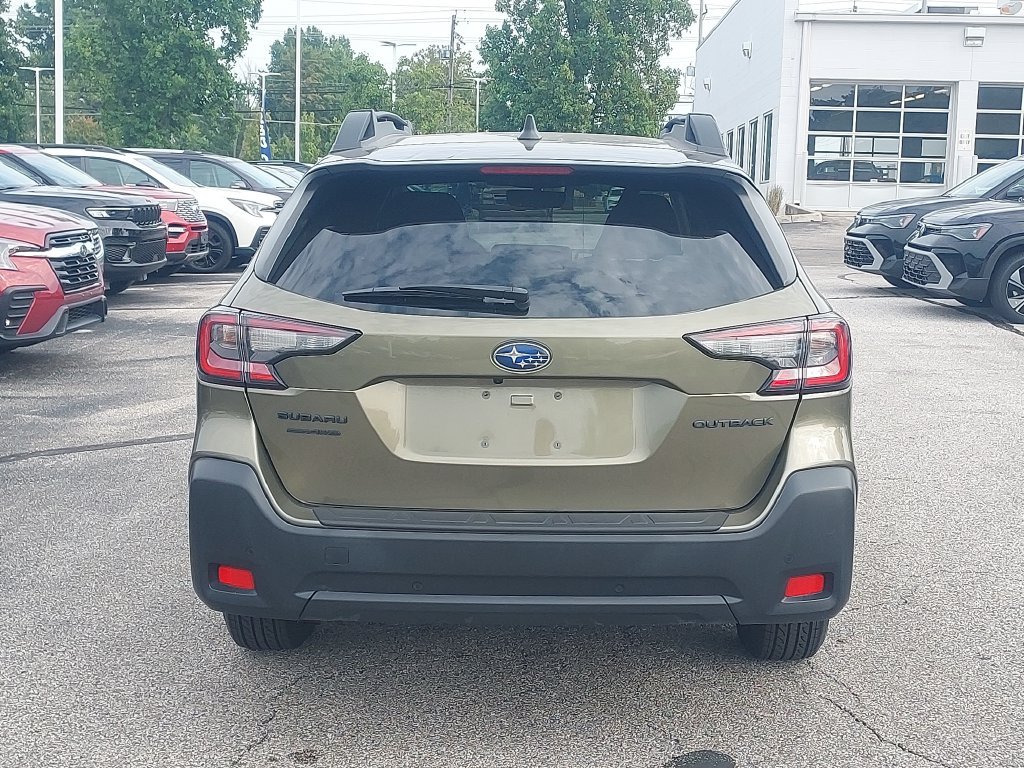 Certified 2025 Subaru Outback Onyx Edition AWD/4WD image 8