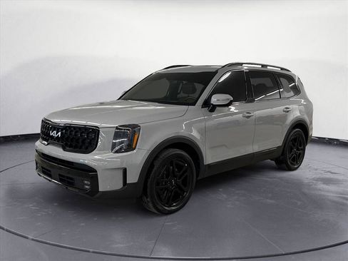 Used 2024 Kia Telluride SX Prestige X-Line image 2