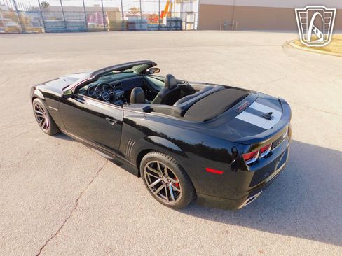 Used 2011 Chevrolet Camaro SS image 15