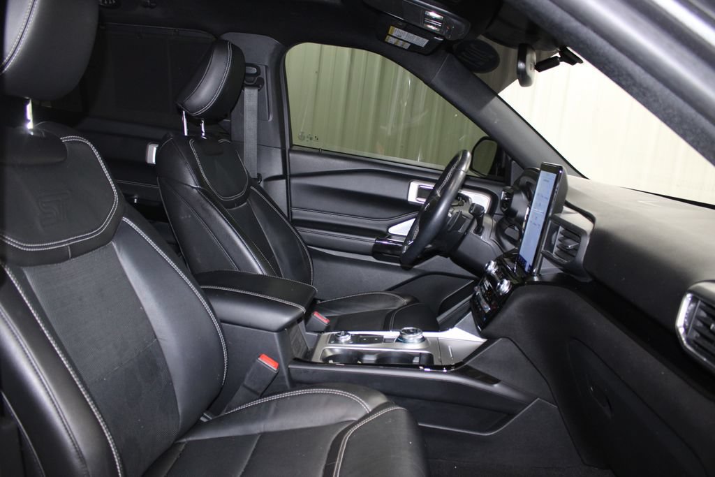 Used 2021 Ford Explorer ST w/ Equipment Group 401A AWD/4WD image 38